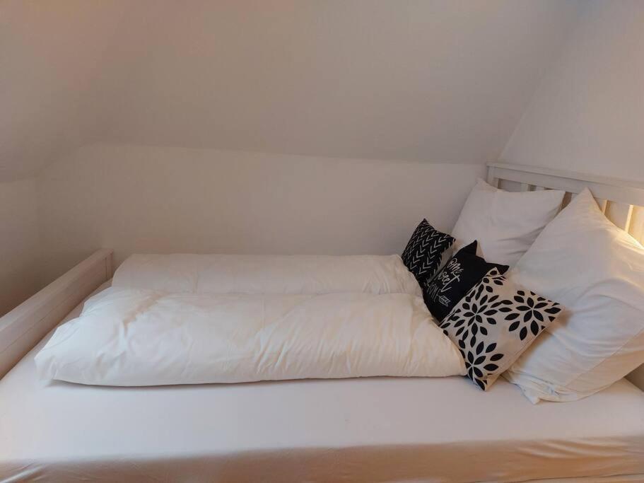 Rooftop Apartmens - Komfortable Neue Gemeinschaftsunterkunft Im Herzen Von - Raum 3 * Ulm